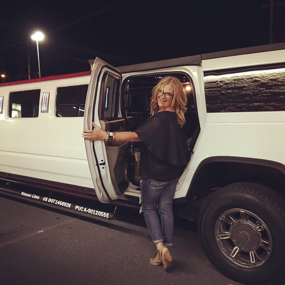 Meet your Posher, Melissa - Picture 3 of 8